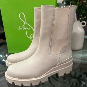 $140 New in Box Sam Edelman Women's Ivory Leather Ankle Boots sz 9